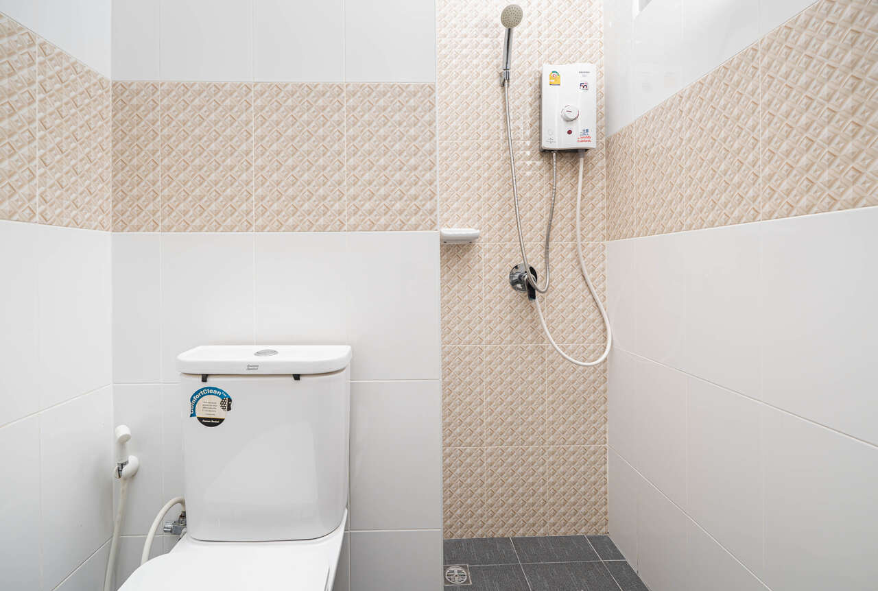 Pattana Resort - Apartment Room 2 Bathroom
