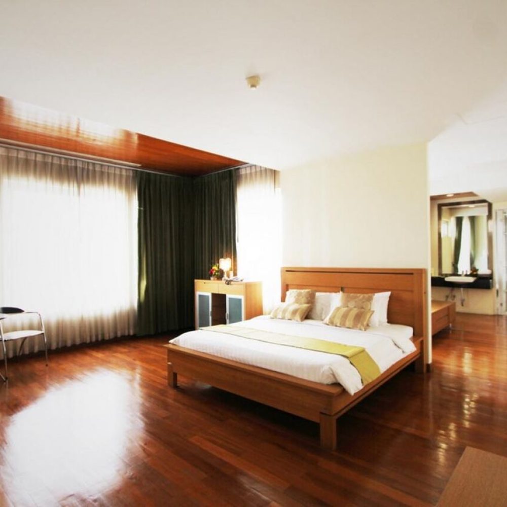 Pattana Resort - Executive Suite Bedroom Wide Angle