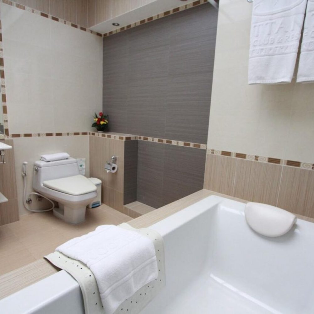 Pattana Resort - Junior Suite Bathroom